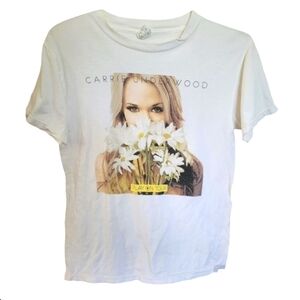 Vintage Carrie Underwood 2010 Play On Tour Women's Teeshirt Size Small